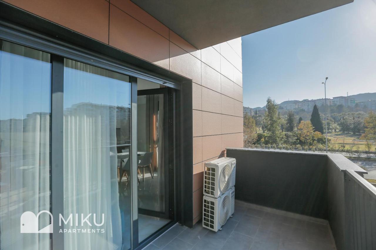 Miku Apartment - Bright 1 Bedroom Apartment At Olympic Residence Tirana Exterior photo